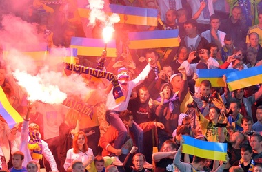 Украинские фанаты просят ФИФА простить им "фашизм" и Бандеру