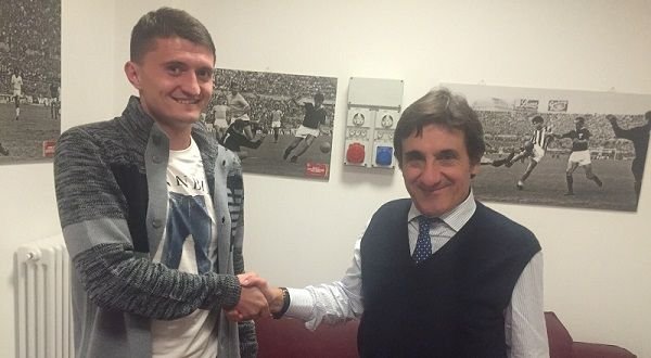 Торино подписал контракт с украинским защитником