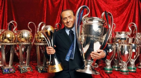Берлускони надеется закрыть сделку по продаже Милана в конце сезона